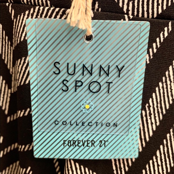 🆕 Forever 21+ Dress - Picture 6 of 6